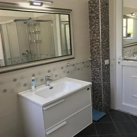 Iljazi's Apartamento *