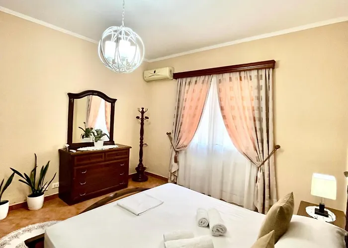 Iljazi's * Avlonya